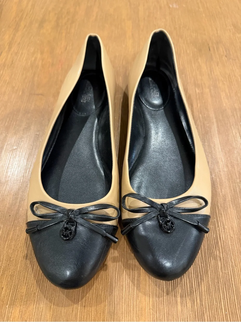 Michael Kors Beige and Black Two-Tone Bow Ballet Flats